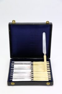 Mobilier et objets d'art du 17 septembre 2022 Lot 02 A-image