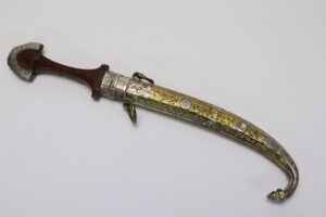 Mobilier et objets d'art du 25 février 2023 Lot 179-image