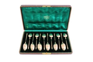 Mobilier et objets d'art du 16 novembre 2024 Lot 32-image