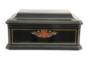 Objets d'art, bijoux, tableaux et mobilier, design du 6 décembre 2025 Lot 113-image