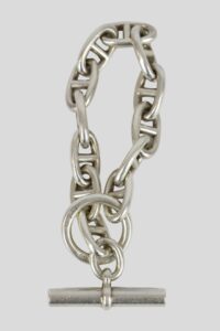 Objets d'art, bijoux, tableaux et mobilier, design du 6 décembre 2025 Lot 21-image