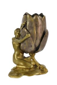 Objets d'art, bijoux, tableaux et mobilier, design du 6 décembre 2025 Lot 28-image