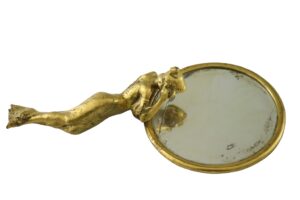 Objets d'art, bijoux, tableaux et mobilier, design du 6 décembre 2025 Lot 33-image